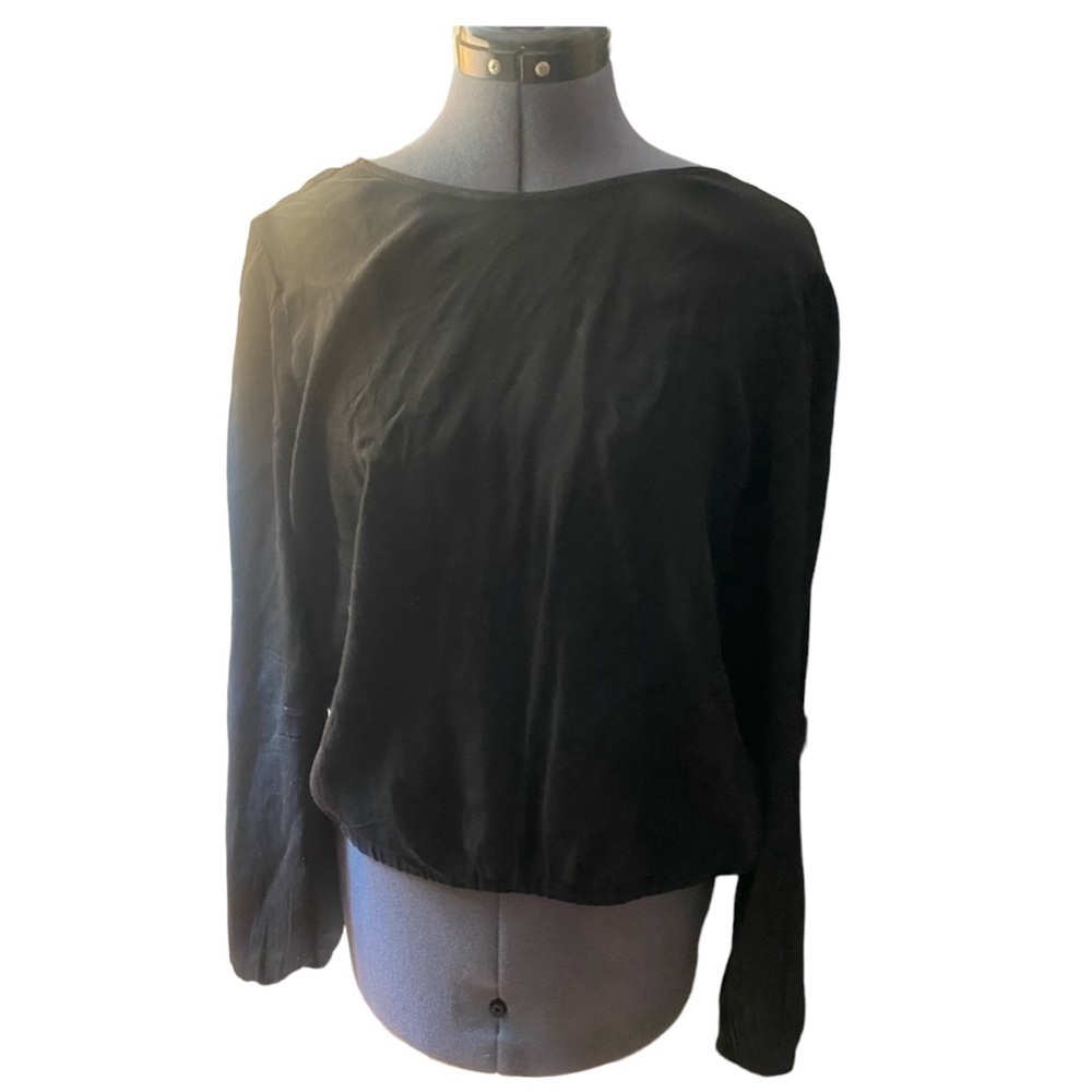 LOFT Blouse M V Back